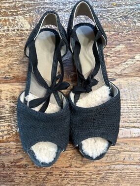 UGG Black Open-Toe Shearling Insole Ankle-Tie Sandals
